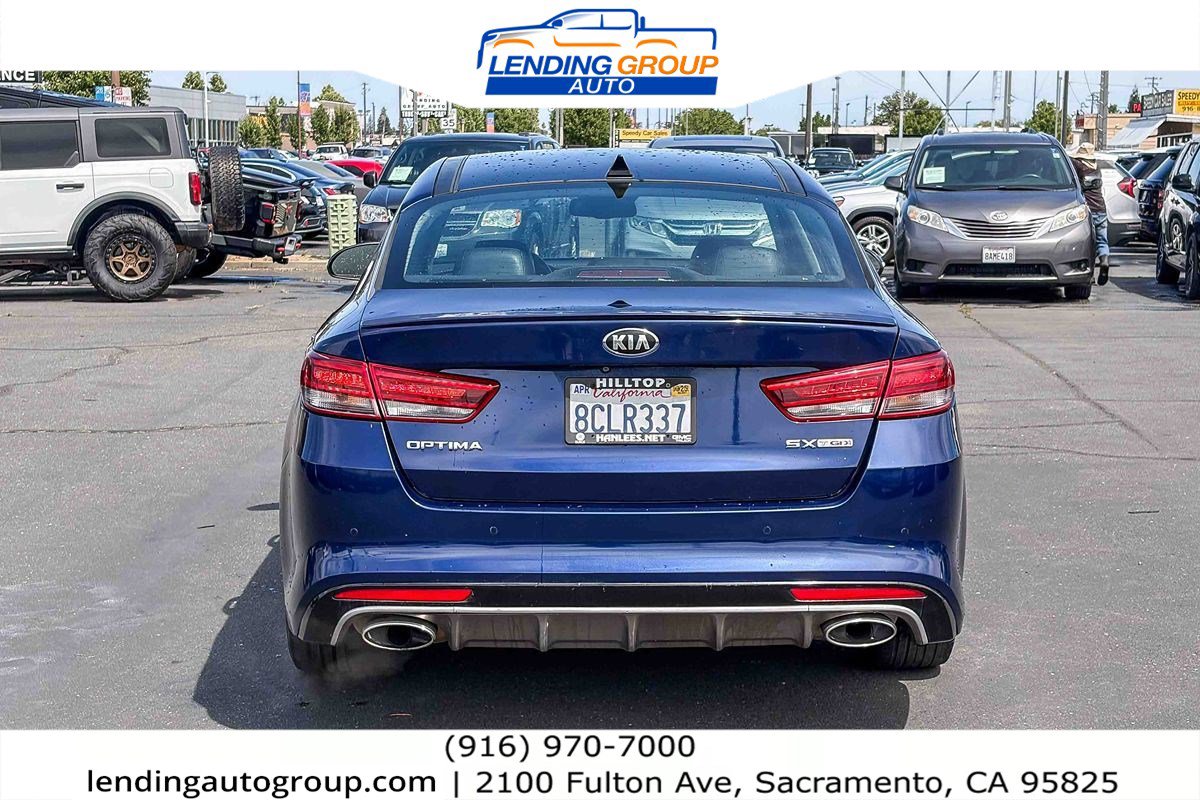 Used 2017 Kia Optima SX w/ Premium Technology Package FWD image 2