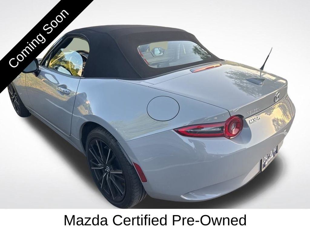 Used 2024 MAZDA MX-5 Miata Grand Touring RWD image 6