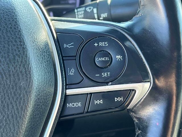 Used 2021 Toyota Camry XLE image 24