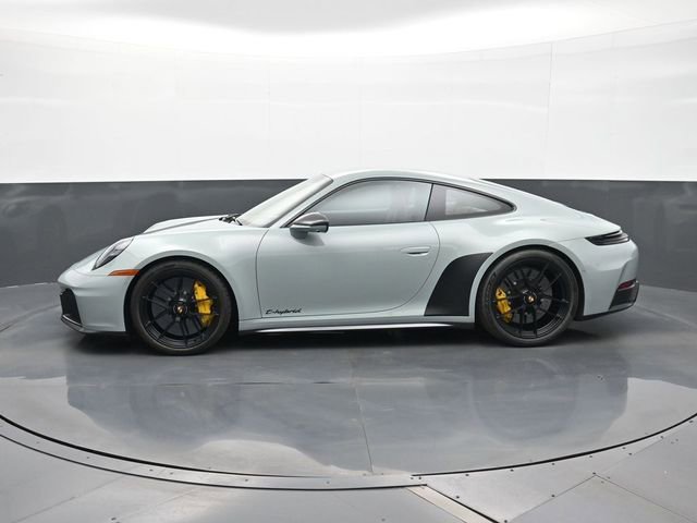 Certified 2025 Porsche 911 Carrera GTS RWD image 2
