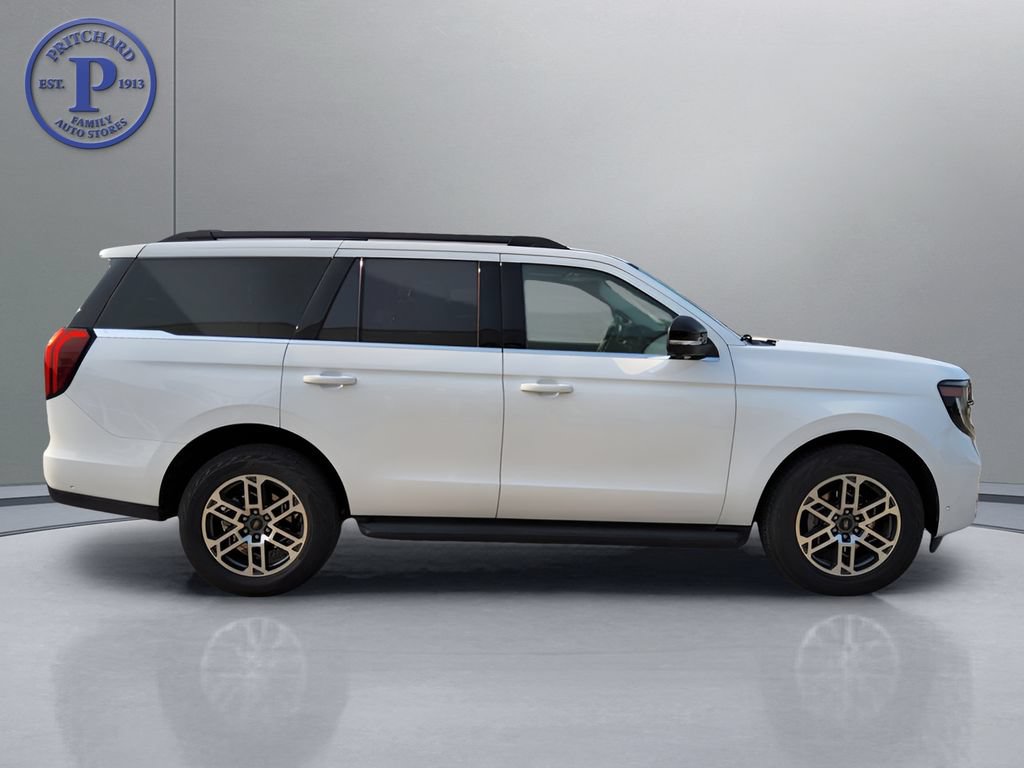 Used 2025 Ford Expedition Active AWD/4WD image 8