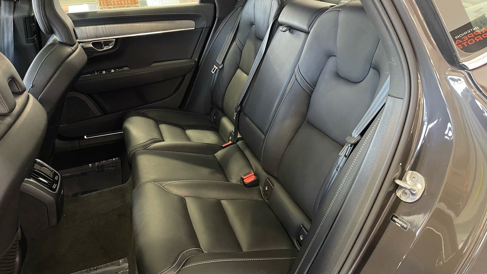 Used 2023 Volvo S90 B6 Ultimate w/ Protection Package Premier image 36