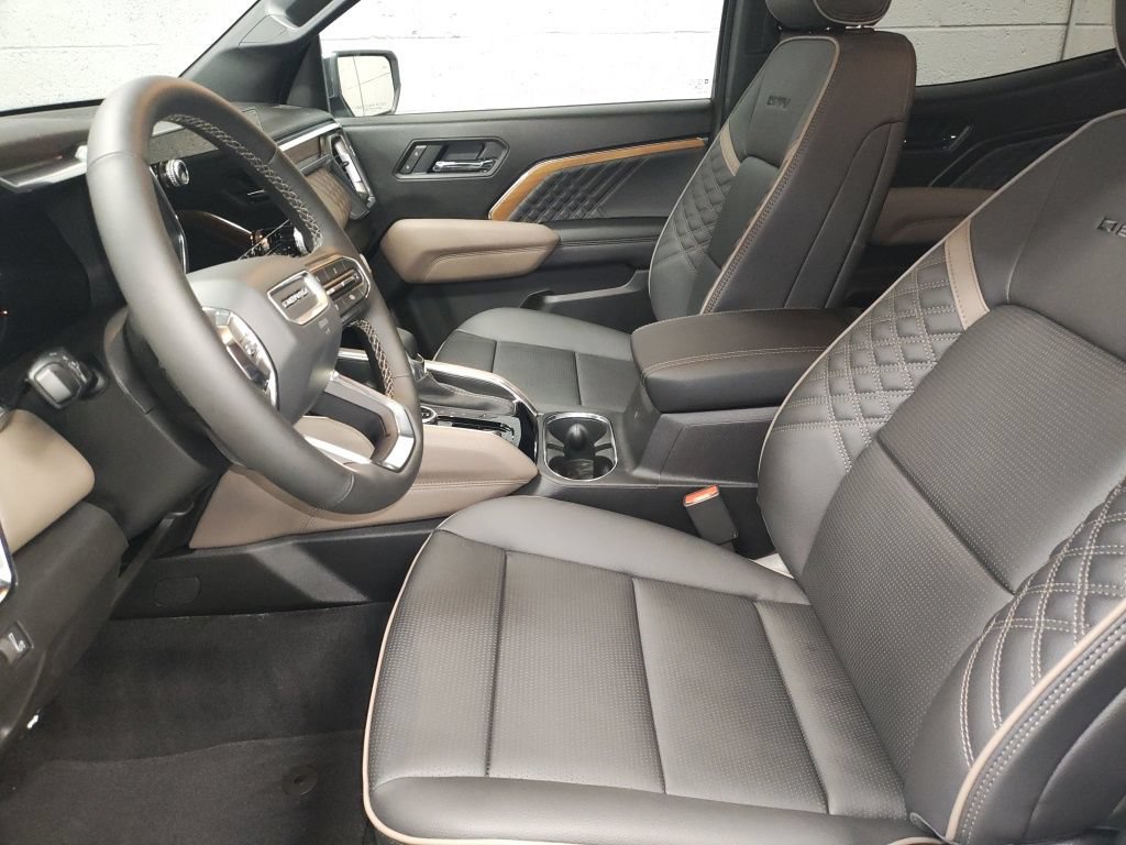 New 2026 GMC Canyon Denali AWD/4WD image 21