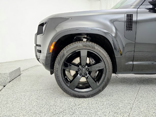 New 2026 Land Rover Defender 110 X-Dynamic SE AWD/4WD image 33