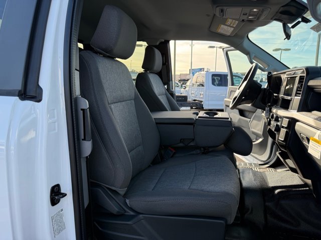 New 2026 Ford F550 4x4 Supercab Super Duty image 16
