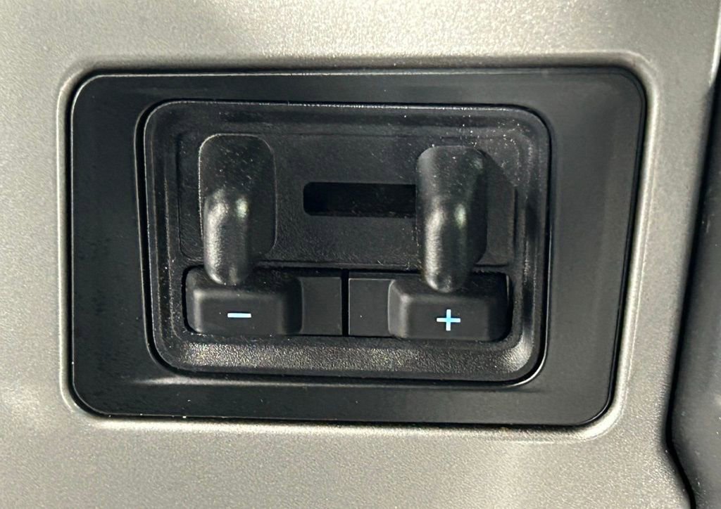 Used 2022 Ford F250 Lariat w/ Tremor Off-Road Package image 24