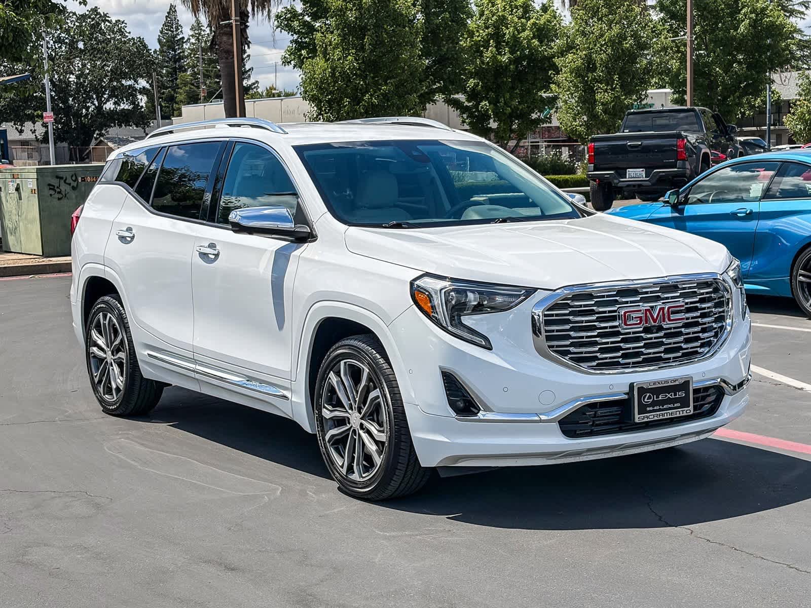 Used 2020 GMC Terrain Denali w/ Denali Premium Package FWD image 5