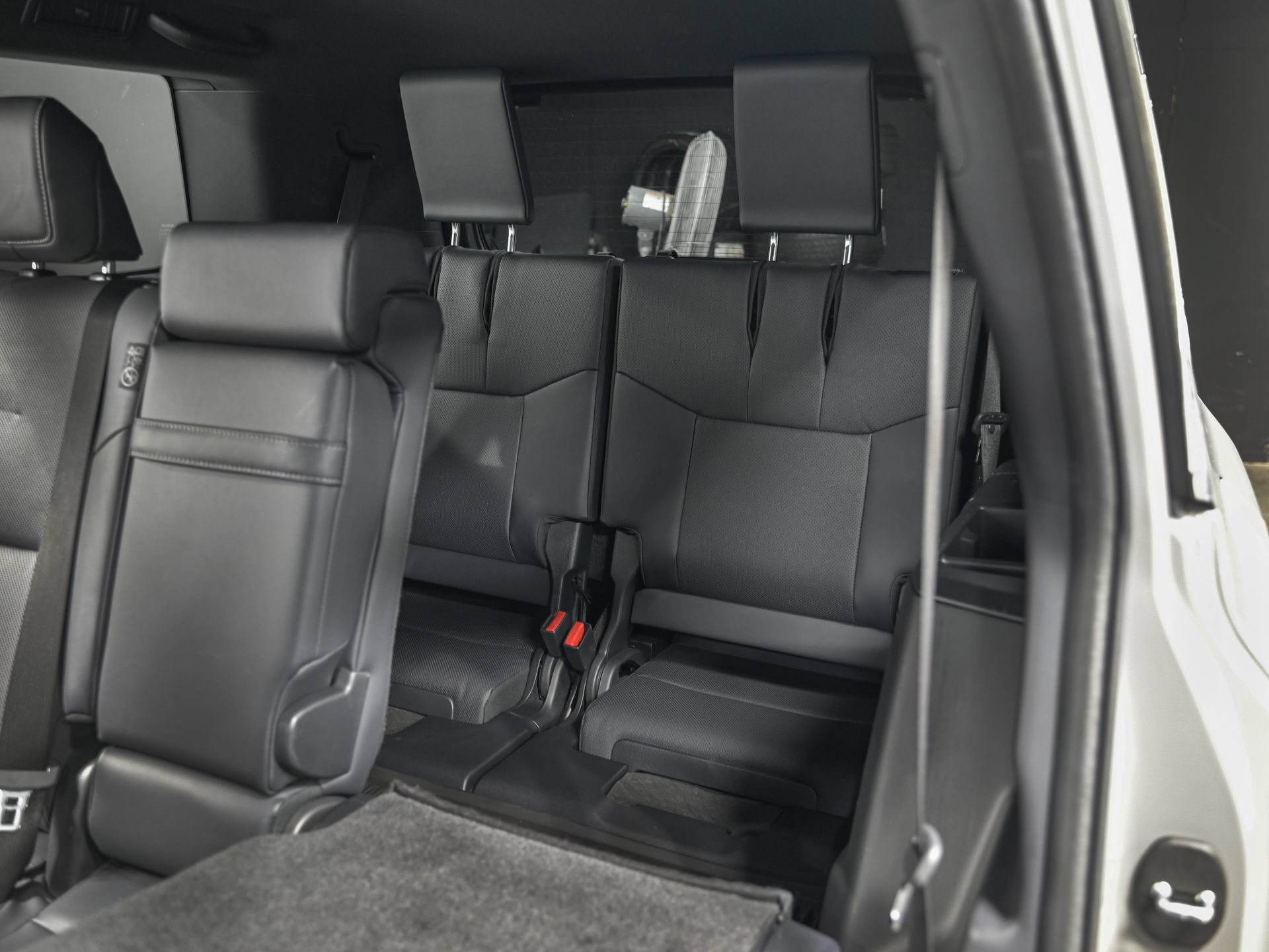 Used 2024 Lexus GX 550 w/ Cold Area Package AWD/4WD image 30