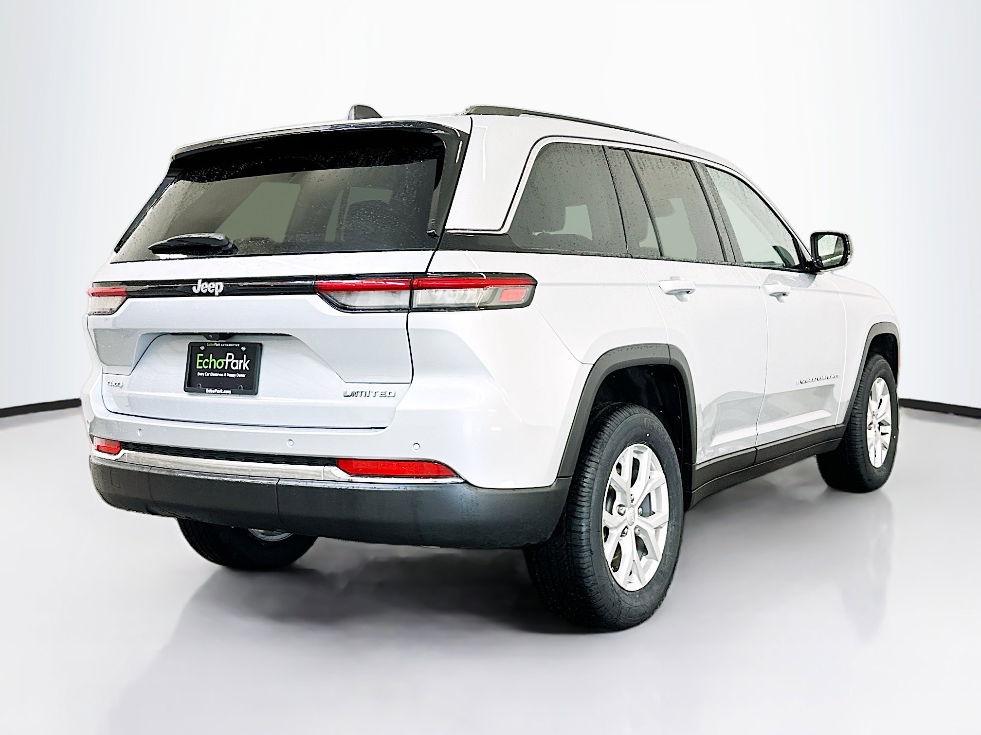 Used 2023 Jeep Grand Cherokee Limited image 9