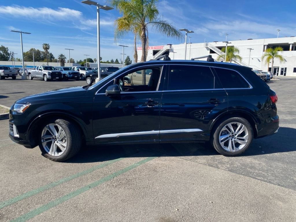 Used 2023 Audi Q7 3.0T Prestige w/ Prestige Package image 4