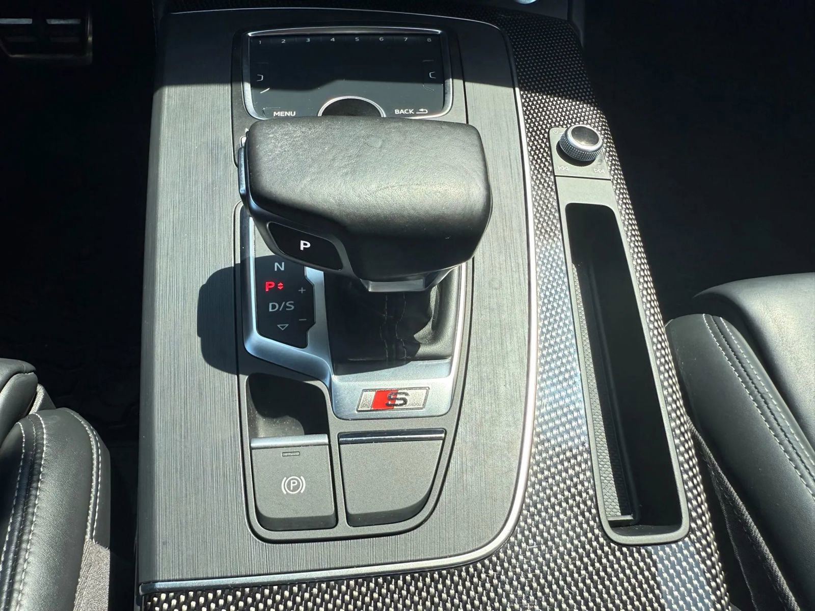 Used 2018 Audi SQ5 Premium Plus w/ Navigation Package image 24