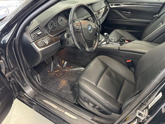 Used 2011 BMW 528i Sedan image 14