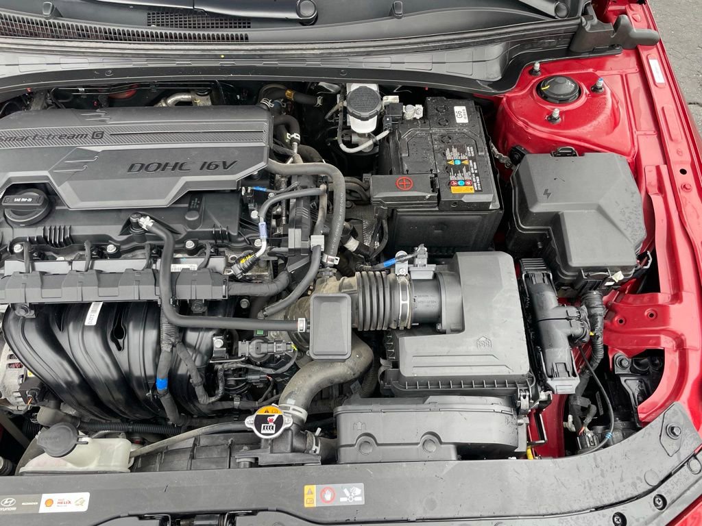 Used 2025 Hyundai Elantra SEL FWD image 40
