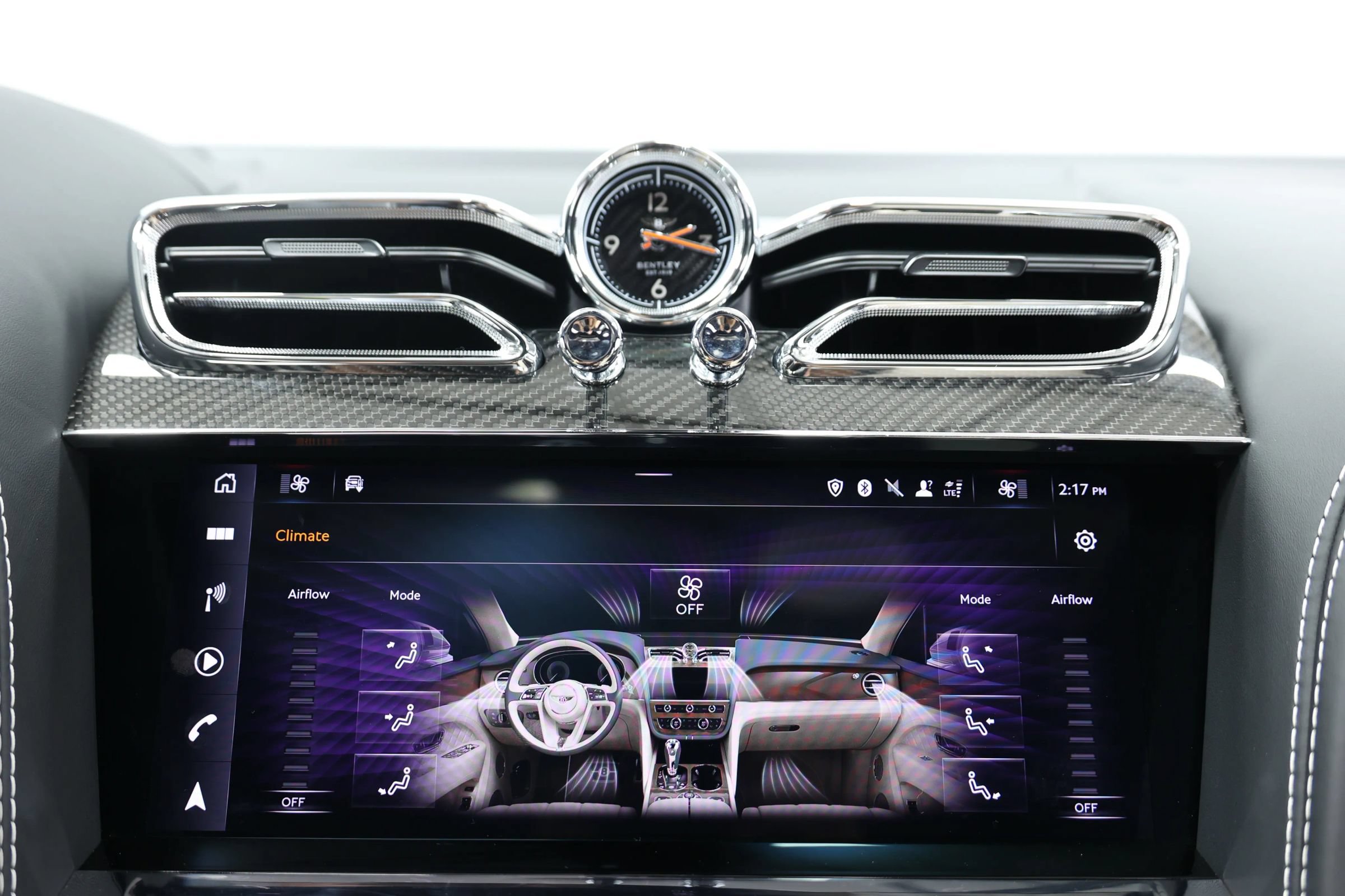 Used 2021 Bentley Bentayga w/ First Edition Specification AWD/4WD image 39