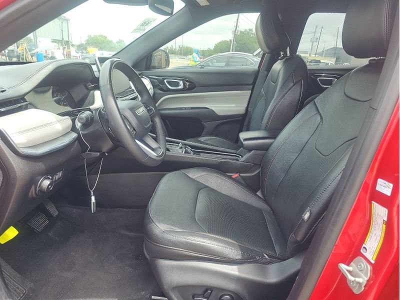 Used 2023 Jeep Compass Limited image 11