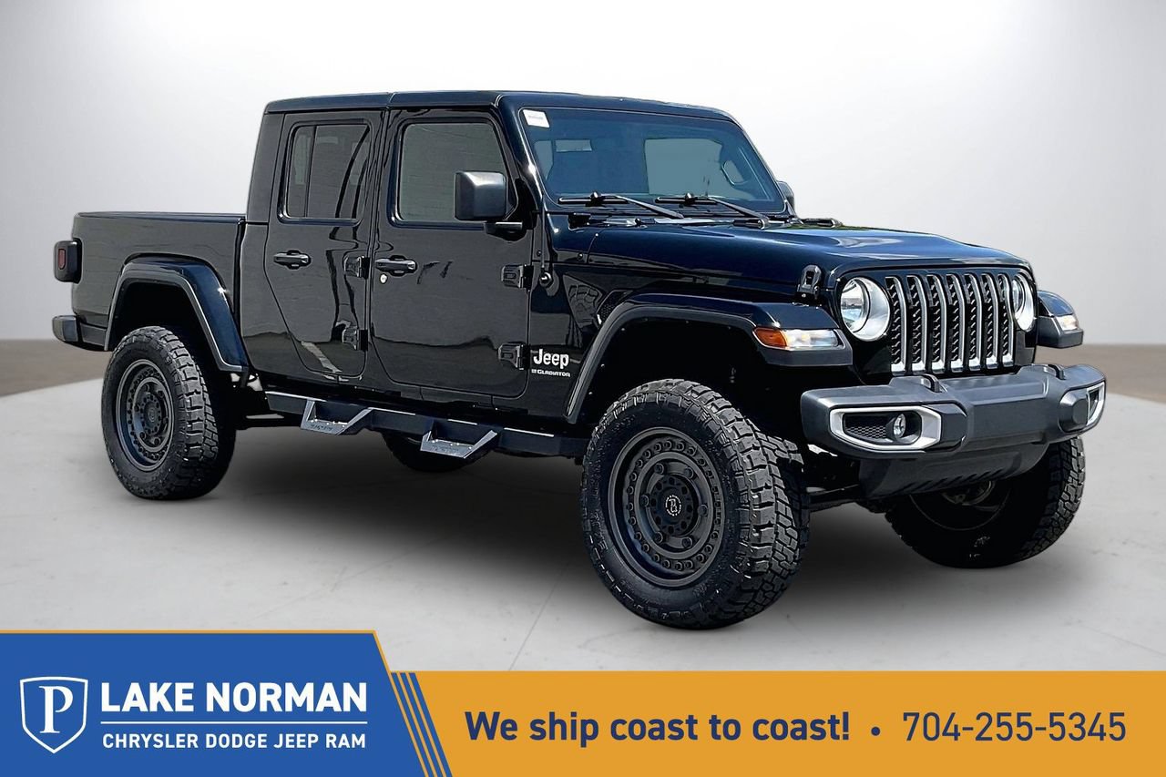 Used 2023 Jeep Gladiator Overland AWD/4WD image 1
