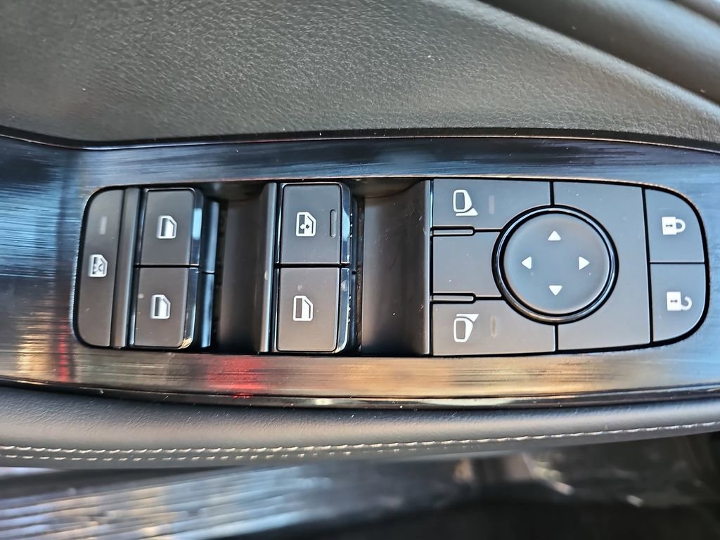 New 2026 Nissan Rogue Dark Armor FWD image 31