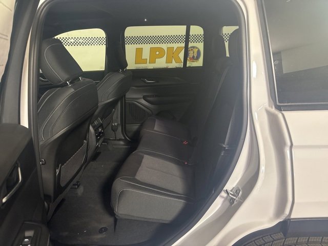 New 2025 Jeep Grand Cherokee Laredo X image 22