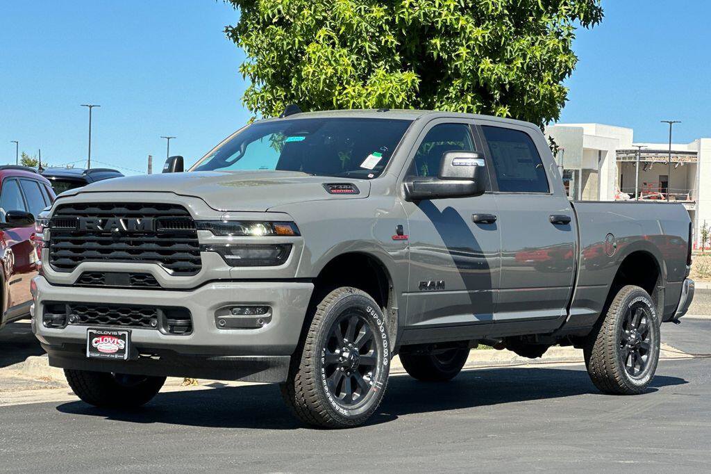 New 2026 RAM 2500 Big Horn AWD/4WD image 8