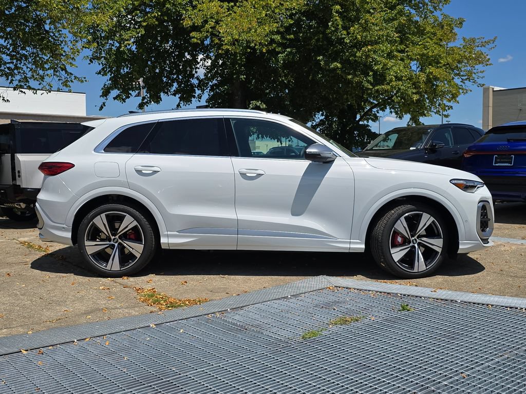 New 2026 Audi SQ5 Premium Plus AWD/4WD image 9