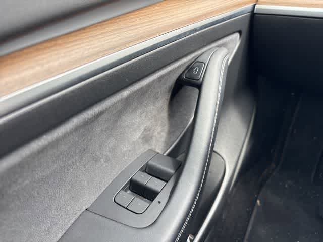 Used 2022 Tesla Model 3 Long Range image 21