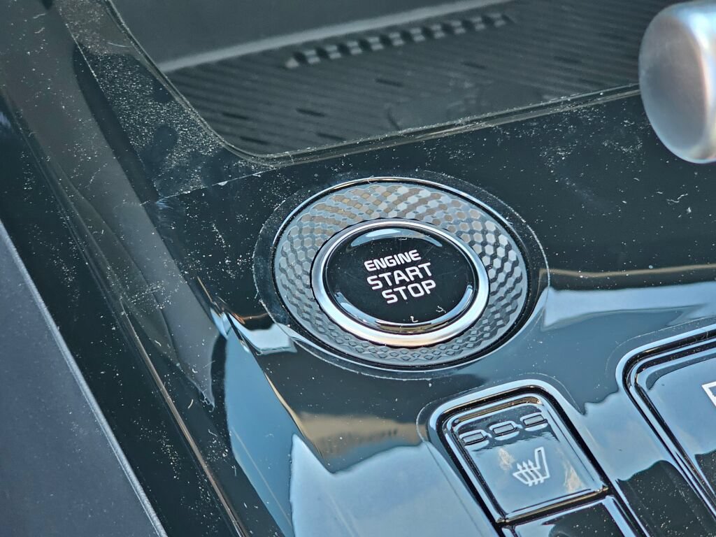 New 2026 Kia Niro EX FWD image 17