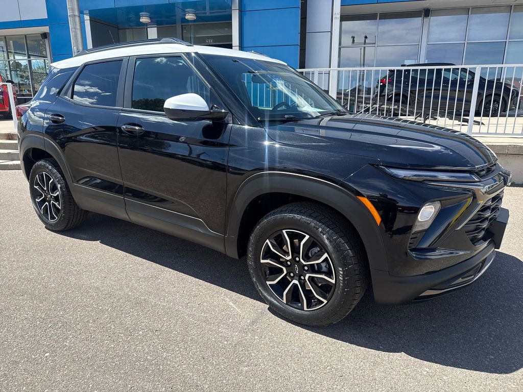 Used 2025 Chevrolet TrailBlazer ACTIV image 7