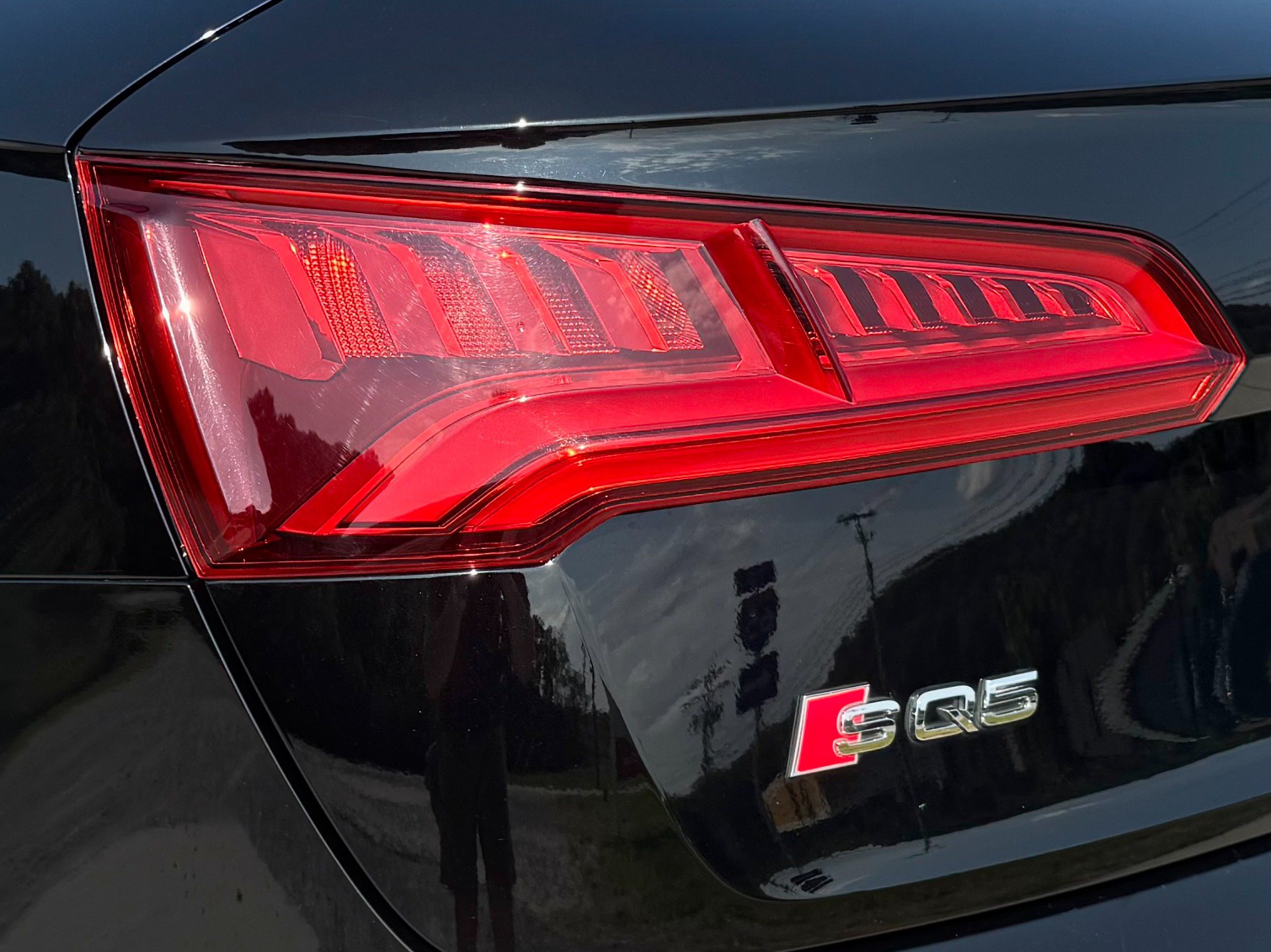 Used 2018 Audi SQ5 Premium Plus w/ Navigation Package AWD/4WD image 68