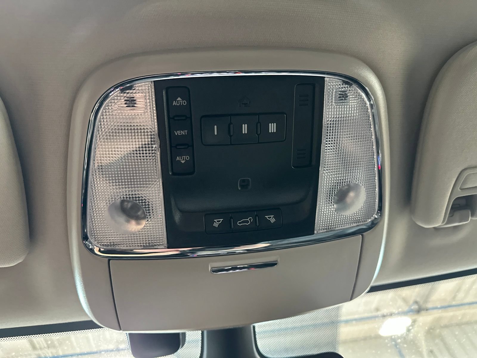 Used 2019 Dodge Durango Citadel w/ Technology Group AWD/4WD image 76