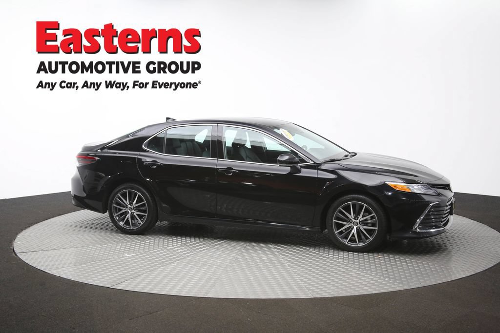 Used 2022 Toyota Camry XLE FWD image 46