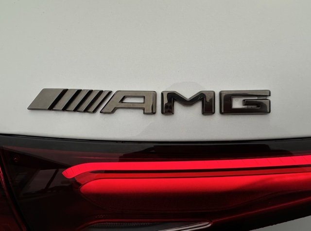 New 2026 Mercedes-Benz GLC 43 AMG 4MATIC image 10