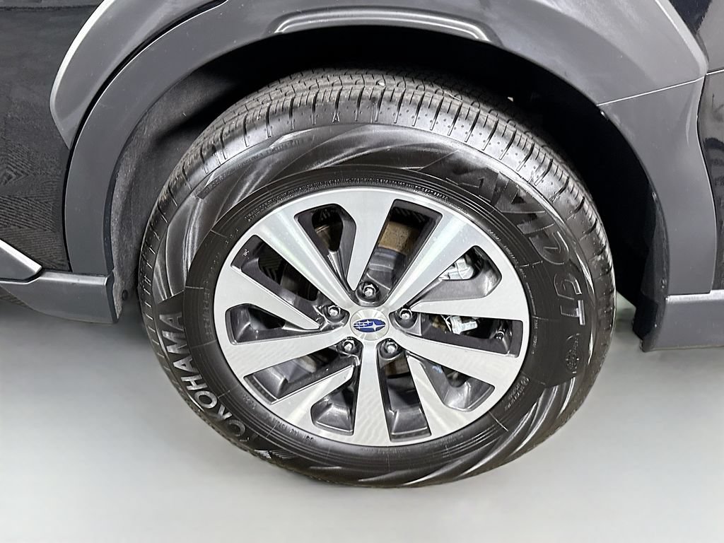 Certified 2025 Subaru Outback Premium w/ Popular Package #1 AWD/4WD image 34