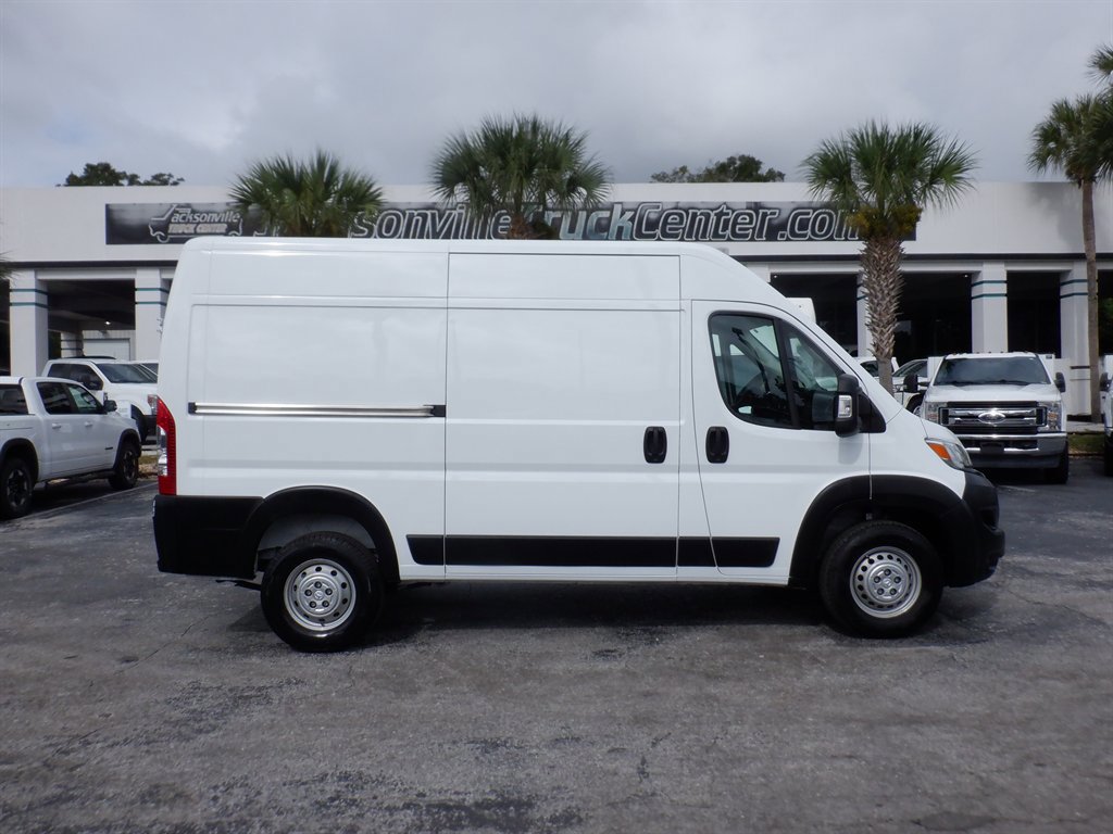 Used 2024 RAM ProMaster 1500 w/ Convenience Group image 1