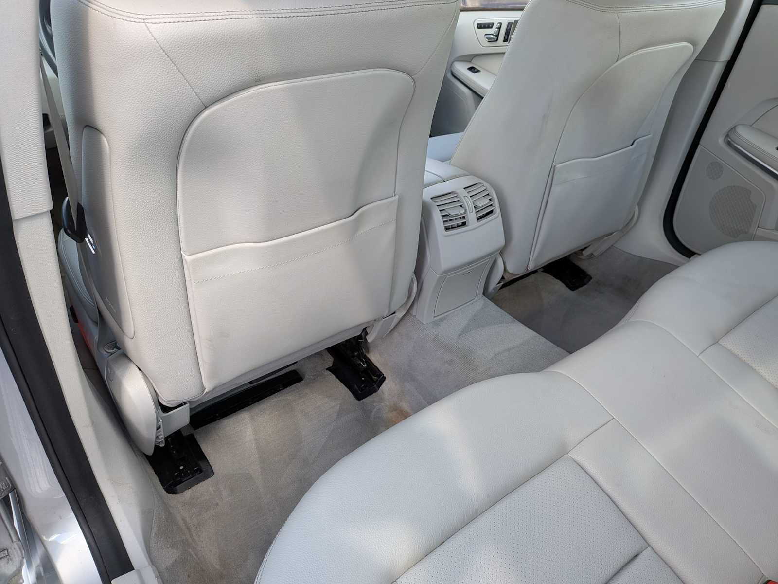 Used 2015 Mercedes-Benz E 350 4MATIC Sedan image 16