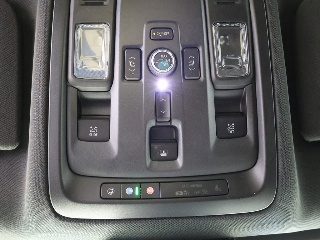 New 2025 Chevrolet Suburban High Country image 24