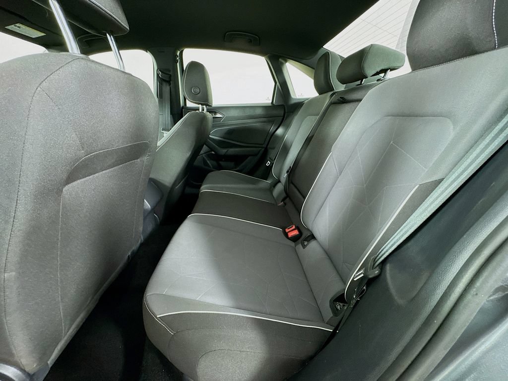 Used 2025 Volkswagen Jetta Sport FWD image 29