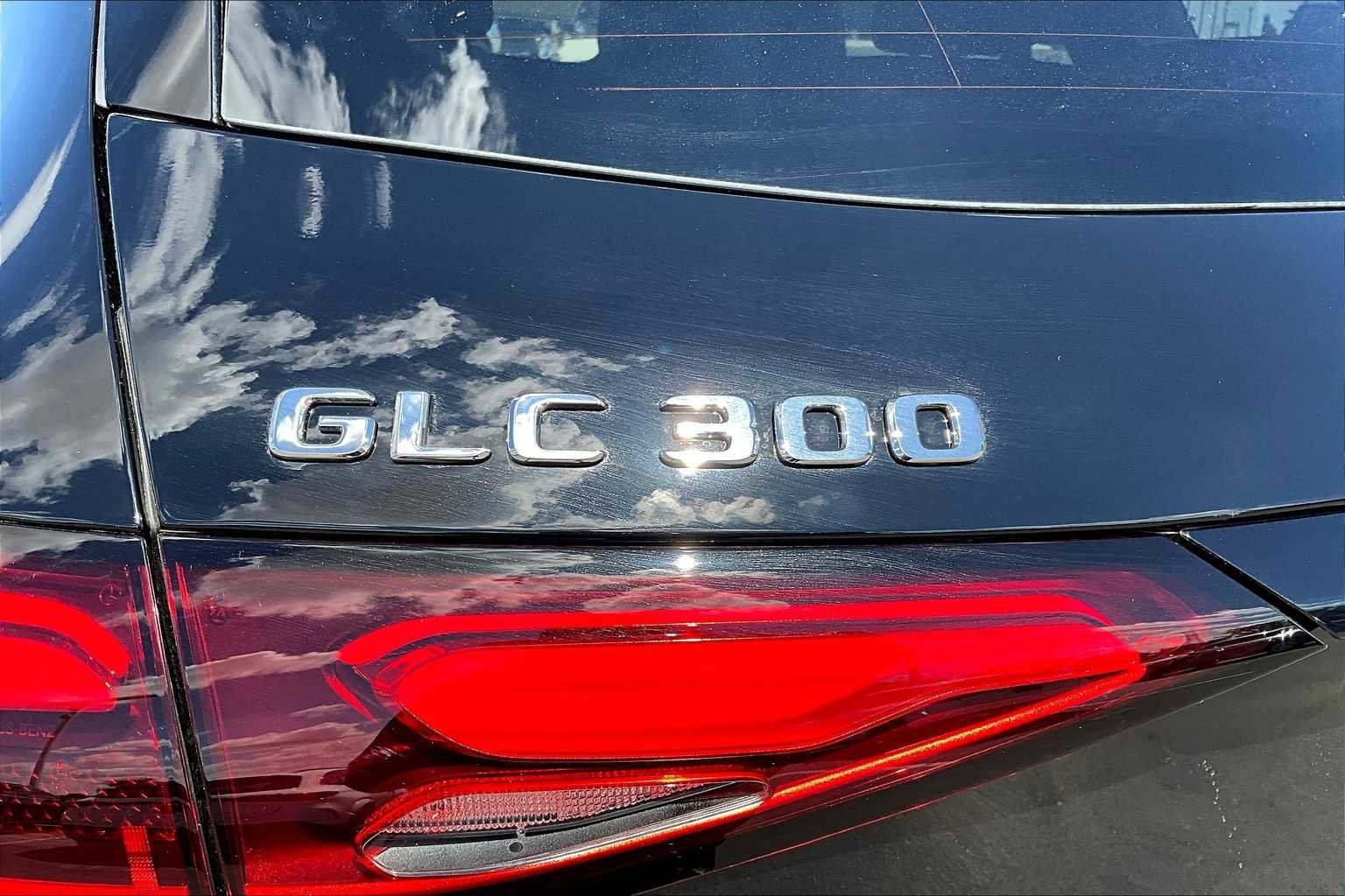 New 2026 Mercedes-Benz GLC 300 image 7