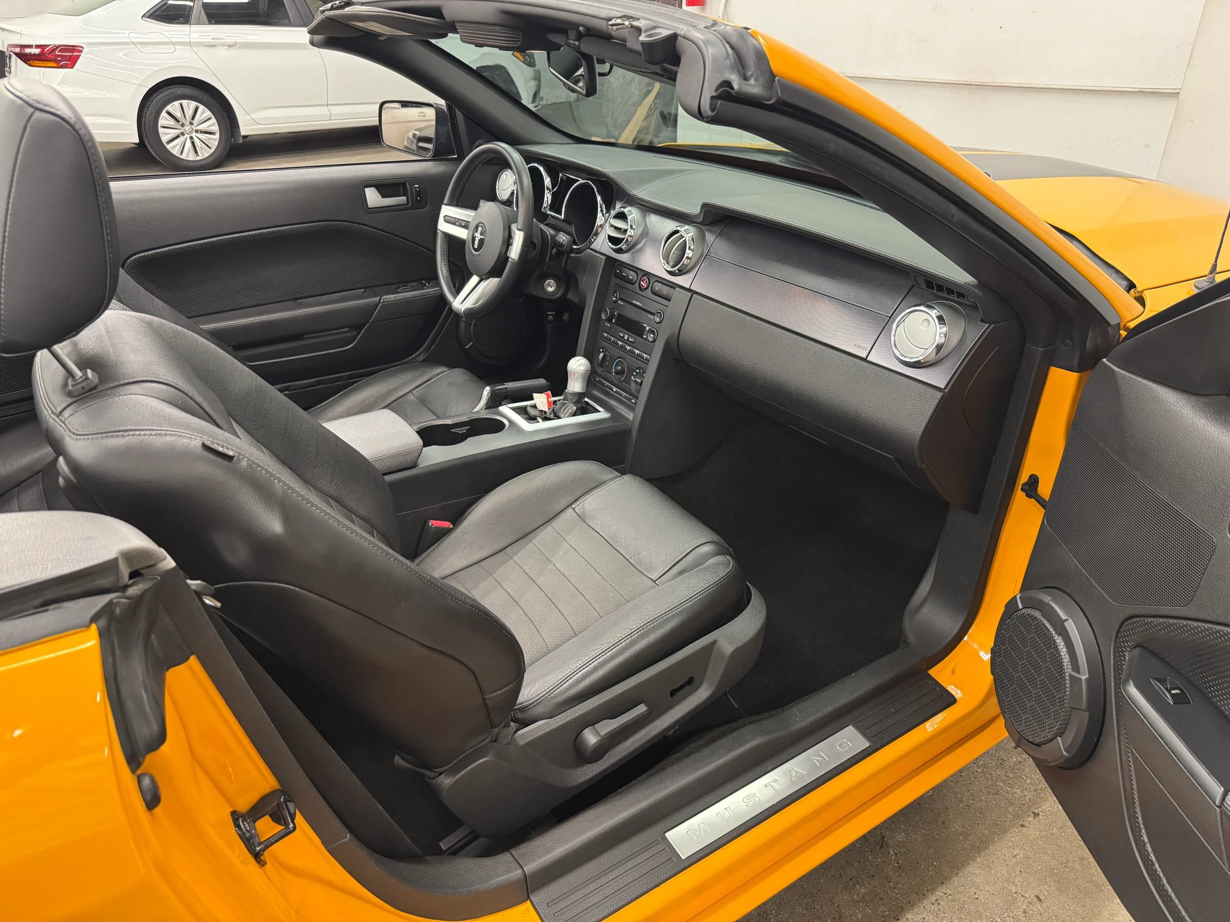 Used 2007 Ford Mustang GT Premium RWD image 16