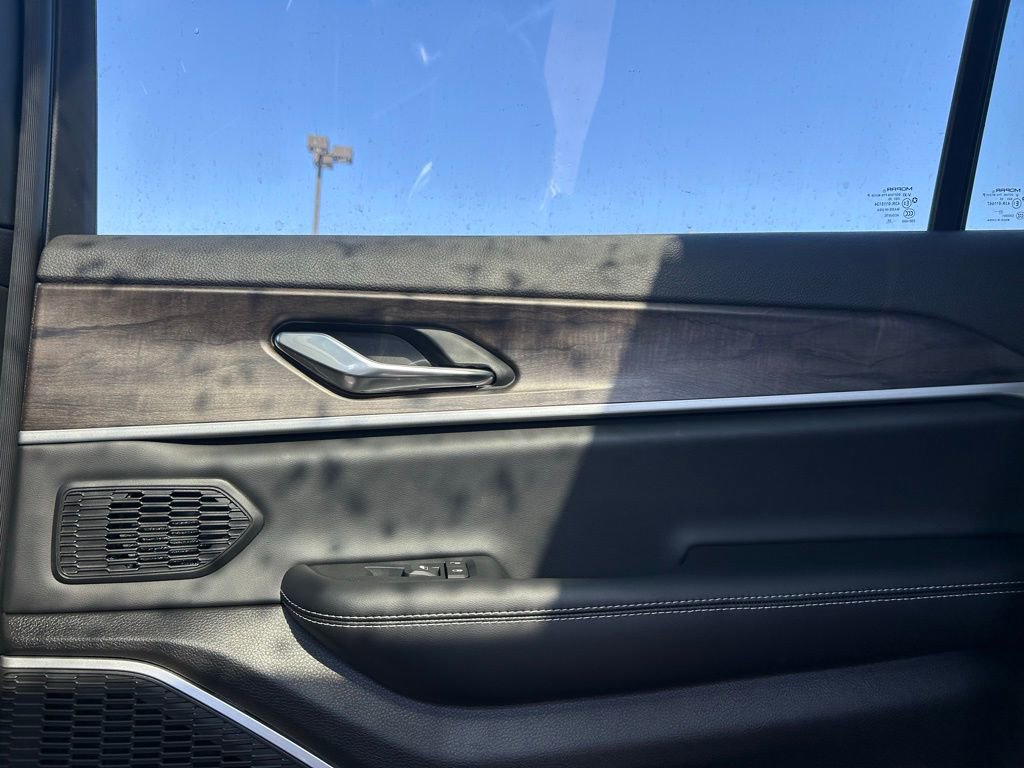 New 2026 Jeep Grand Cherokee L Limited image 30