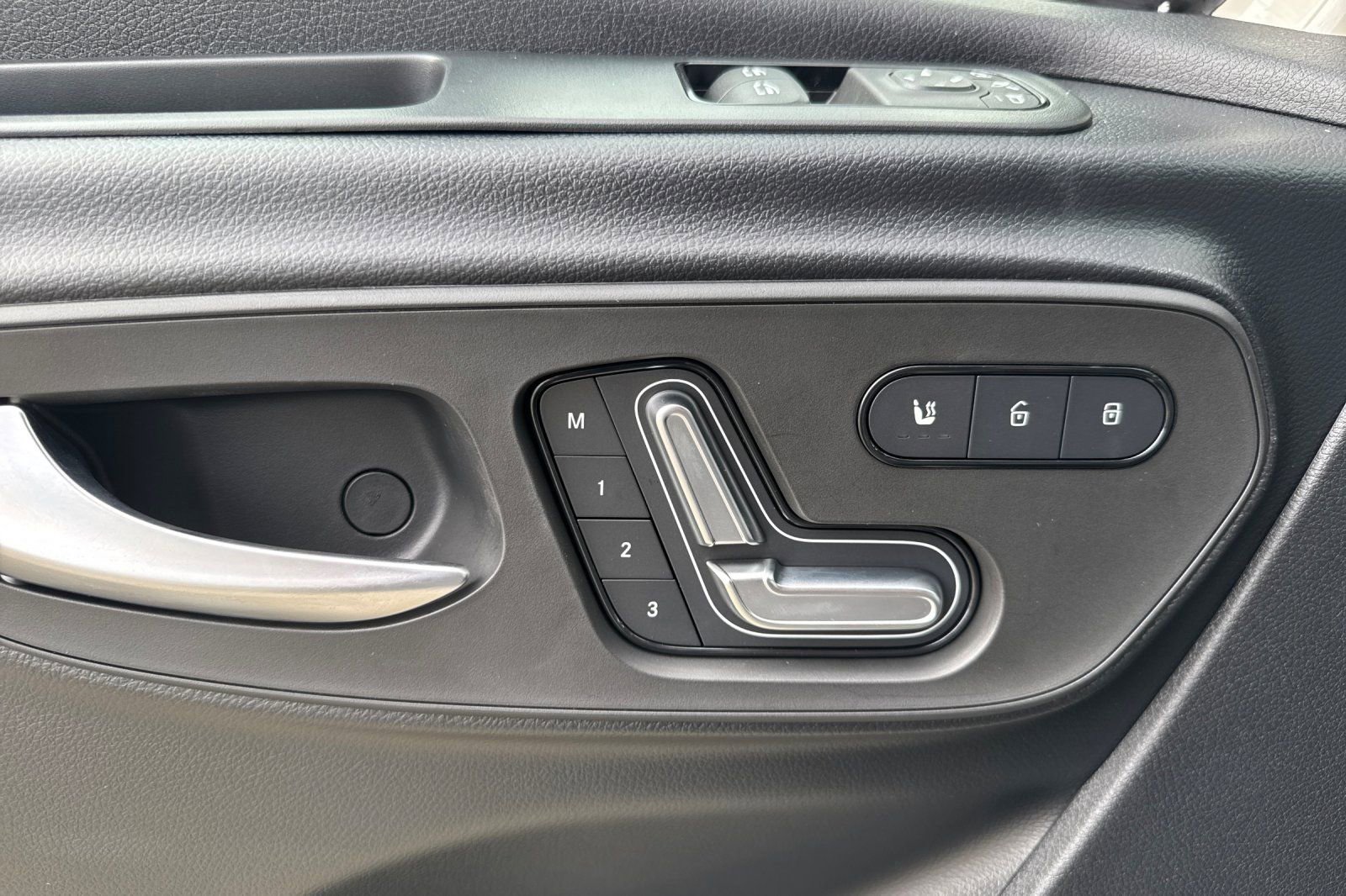 New 2025 Mercedes-Benz Sprinter 2500 image 12