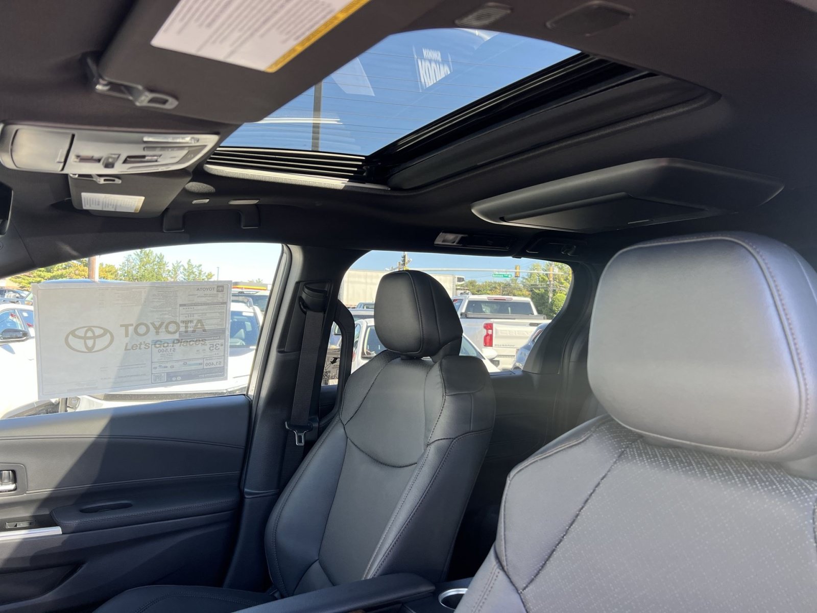 New 2026 Toyota Sienna Platinum AWD/4WD image 23