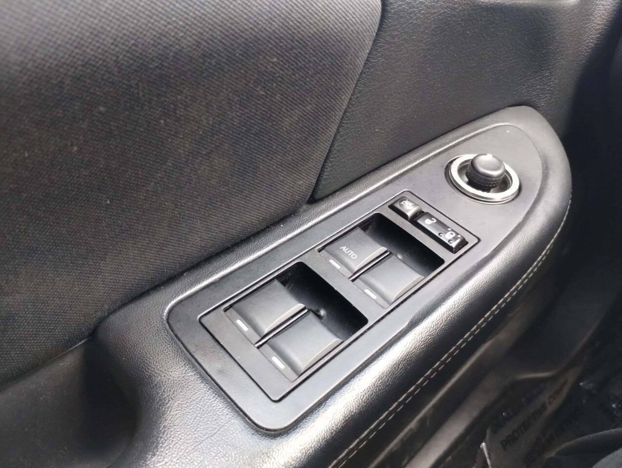 Used 2014 Chrysler 200 Touring FWD image 26