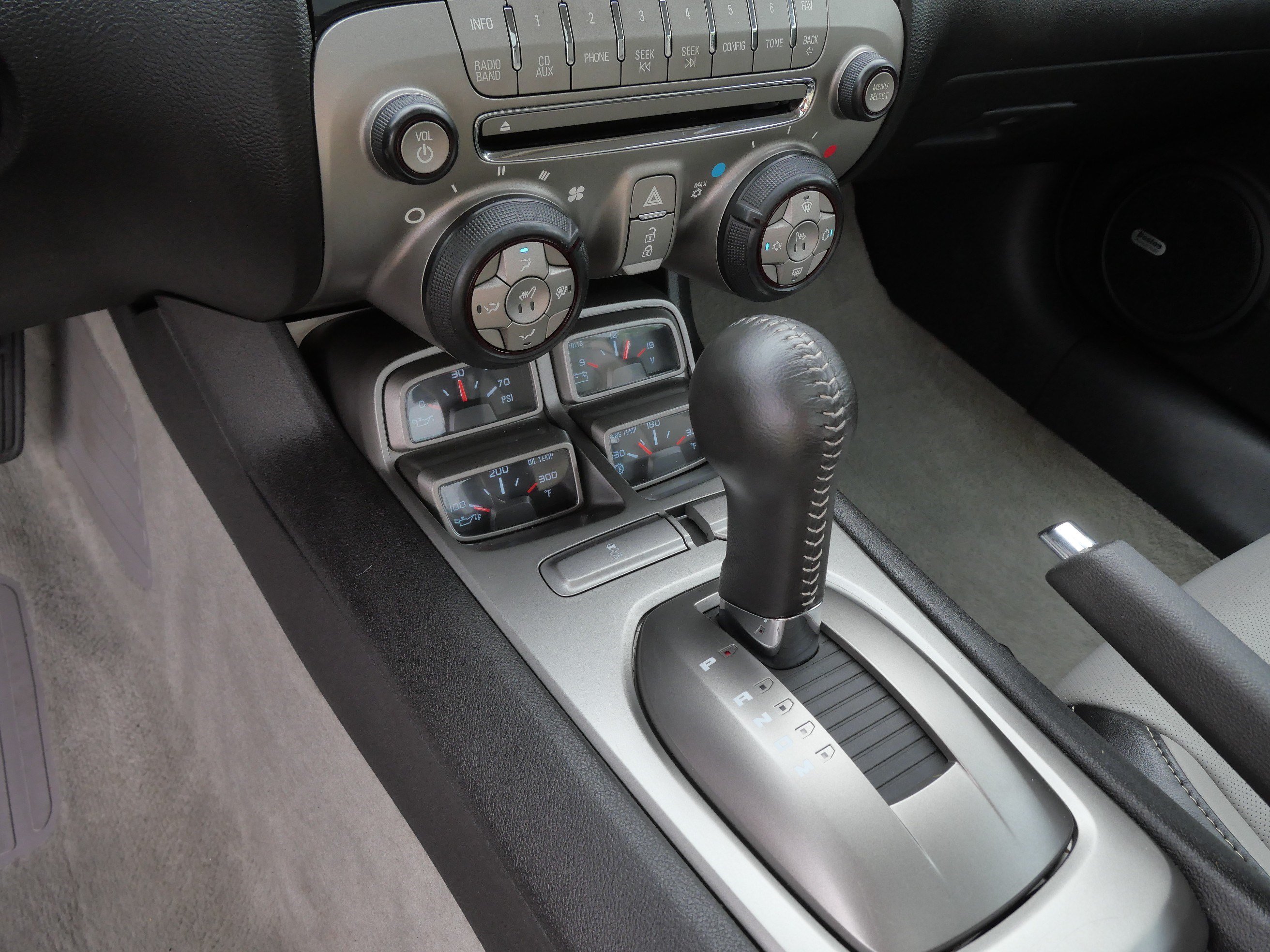 Used 2011 Chevrolet Camaro LT RWD image 23