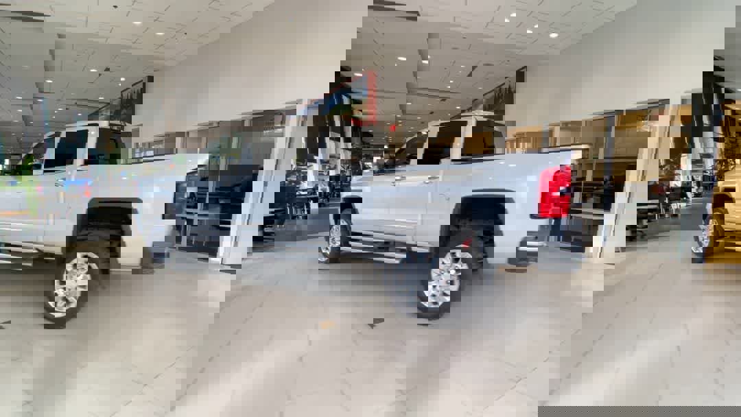 Used 2018 GMC Sierra 2500 Denali w/ Duramax Plus Package image 6