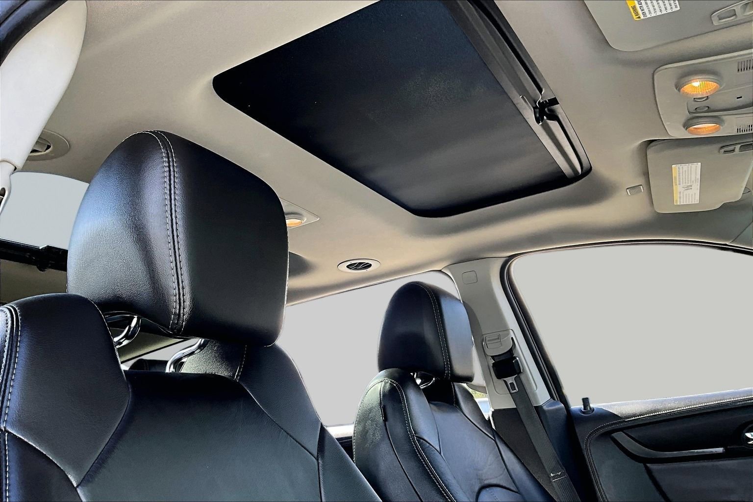 Used 2016 Chevrolet Traverse LT image 27