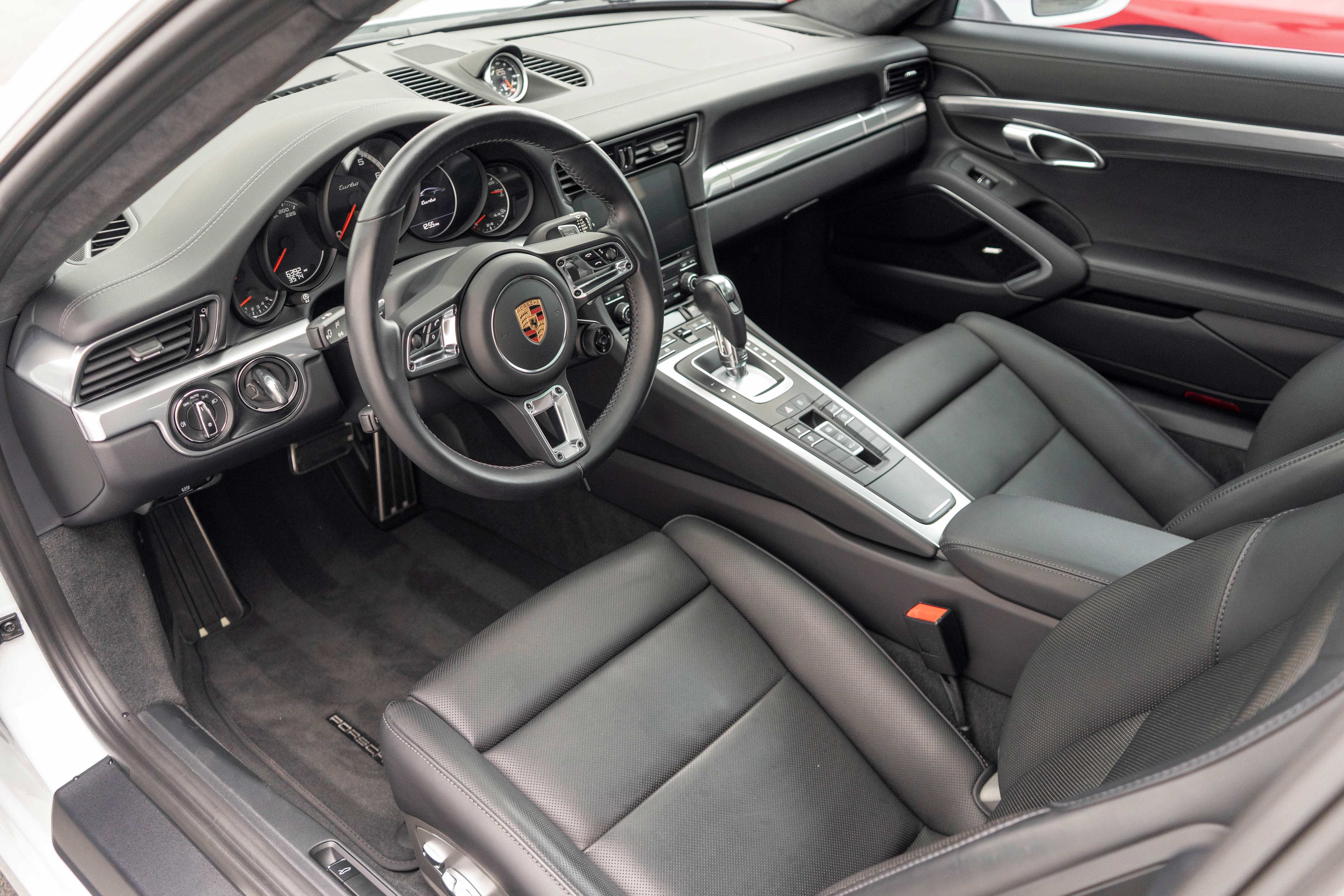 Used 2019 Porsche 911 Turbo AWD/4WD image 7