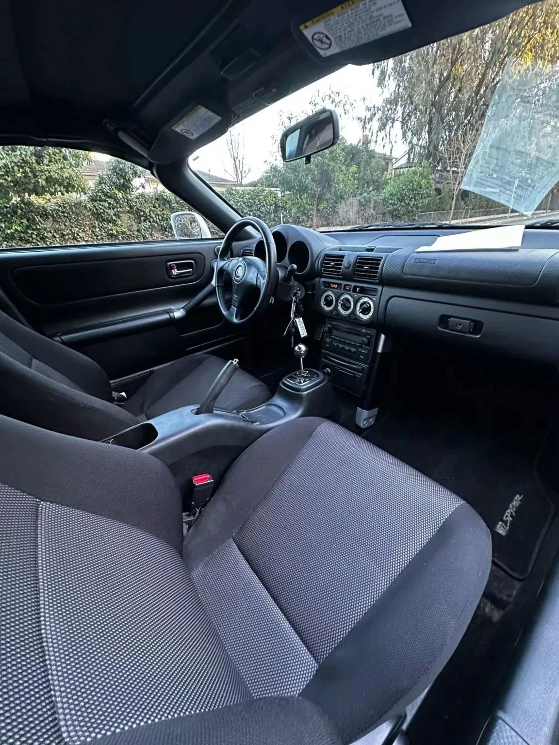 Used 2005 Toyota MR2 image 27