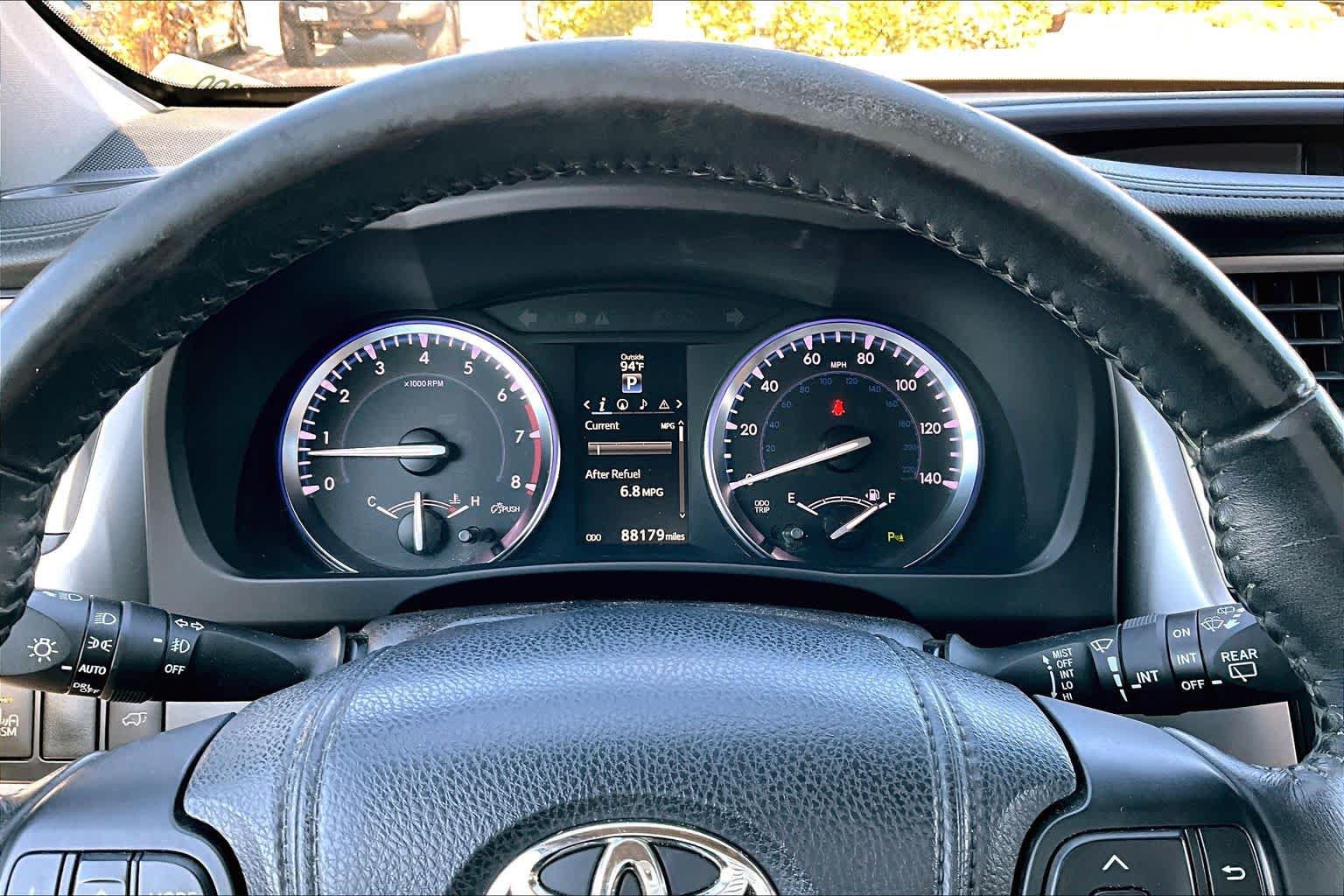 Used 2015 Toyota Highlander Limited AWD/4WD image 25