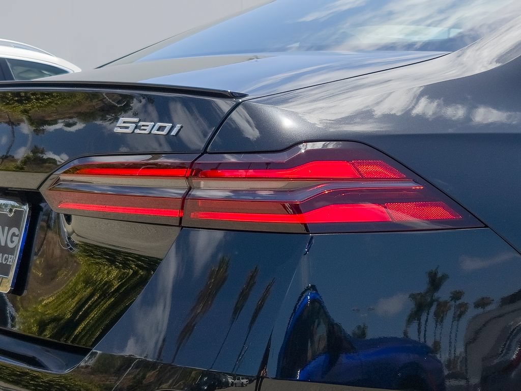 New 2027 BMW 530i w/ M Sport Package RWD image 4
