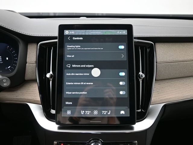 New 2026 Volvo XC90 B6 Ultra w/ Protection Package image 18